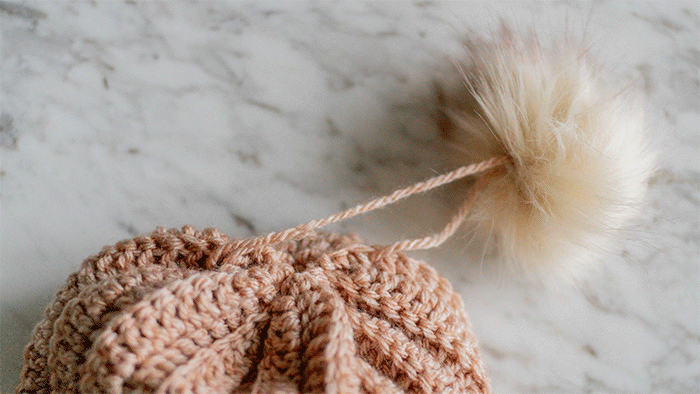 How to crochet a chunky beanie hat (free pattern) 28 PostcardsfromHawaiiHowtocrochetachunkybeaniehatfreepatterntravelblogstepbystepguideDIYcrochettutorialdoublecrochetstitch 6