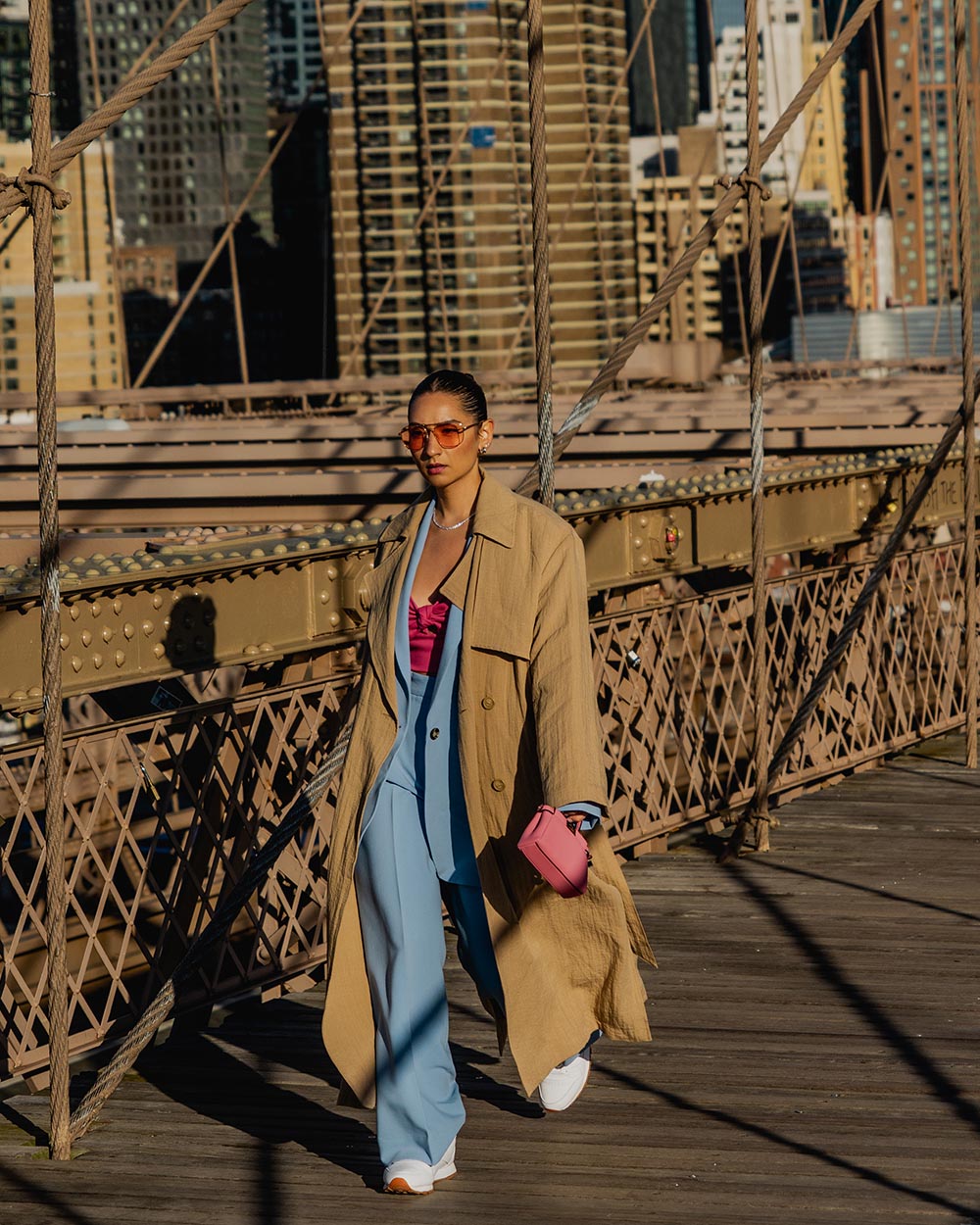 10 best Instagram spots in New York City, USA 2 Postcards From Hawaii 10 best Instagram spots in New York City, USA Instagram Guide best photo spots in NYC Brooklyn Bridge