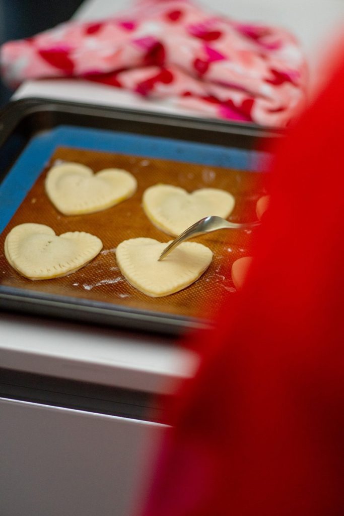 Recipe for heart-shaped pop-tarts for Valentine’s Day 12 DSC00962
