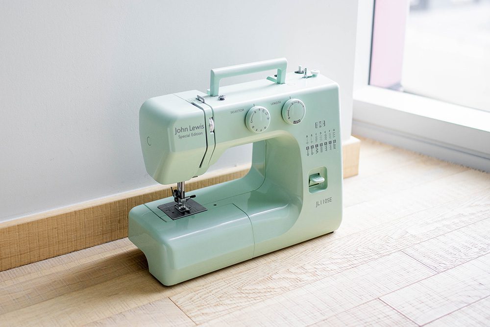 10 sustainable packing tips for a low-waste move abroad 2 Postcards from Hawaii travel and lifestyle blog. 10 sustainable packing tips for a low-waste move abroad. Checklist for moving overseas. Sewing Machine.