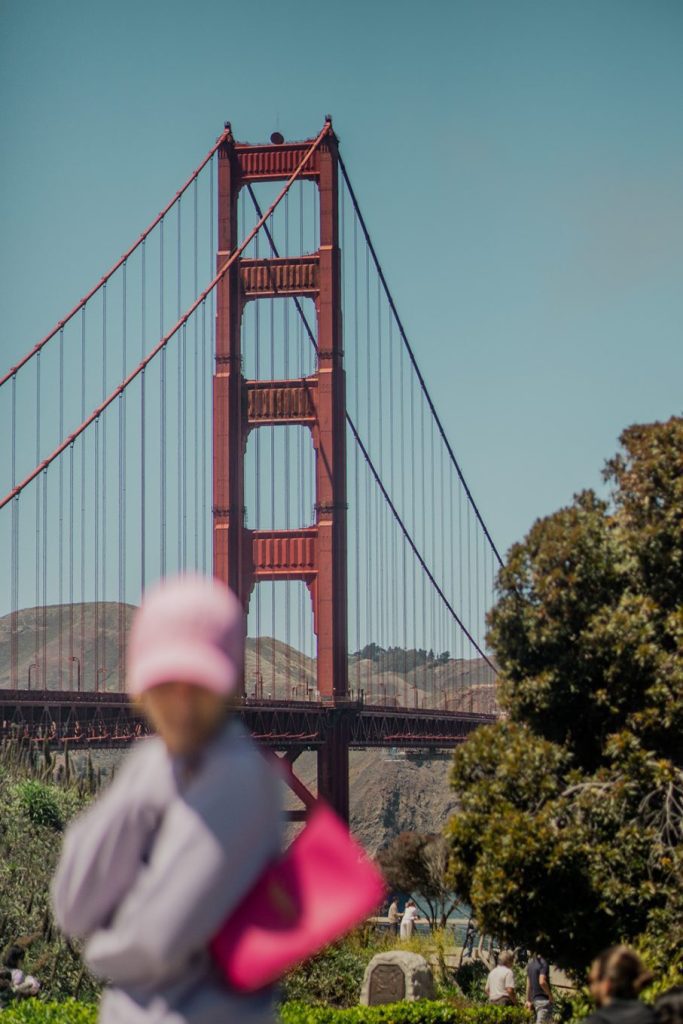 8 of the best places to get photos with the Golden Gate Bridge 30 Postcards from Hawaii Travel & Lifestyle blog 8 OF THE BEST PLACES TO GET PHOTOS WITH THE GOLDEN GATE BRIDGE, Gabriella Wisdom, Golden Gate Bridge picture spot, Golden Gate Bridge photo spots, Golden Gate Bridge park, San Francisco, Golden Gate Bridge Welcome Center
