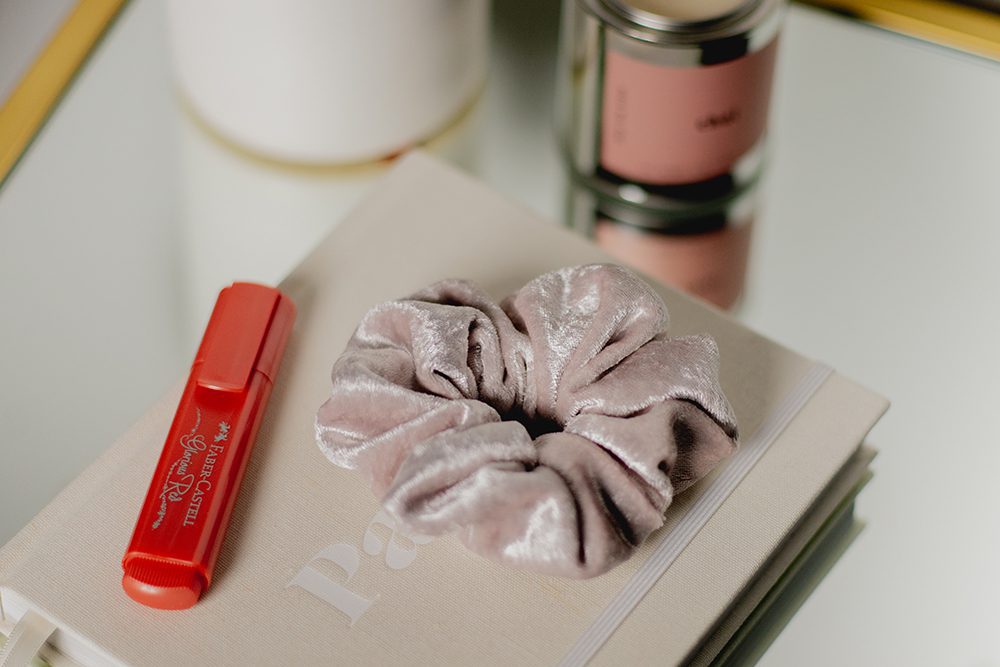 Sewing tutorial for how to make hair scrunchies 27 DSC02757