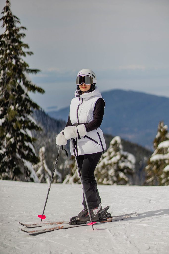 How to Get The Snow Bunny Look for Your Ski Trip 22 DSC04860