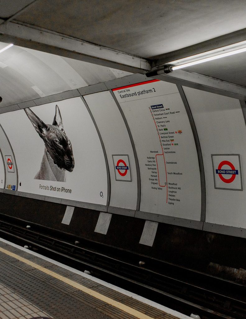 How to use the London Underground - Everything to know about taking the Tube 2 Postcards from Hawaii Travel Blog How to use the London Underground local’s guide to taking the Tube