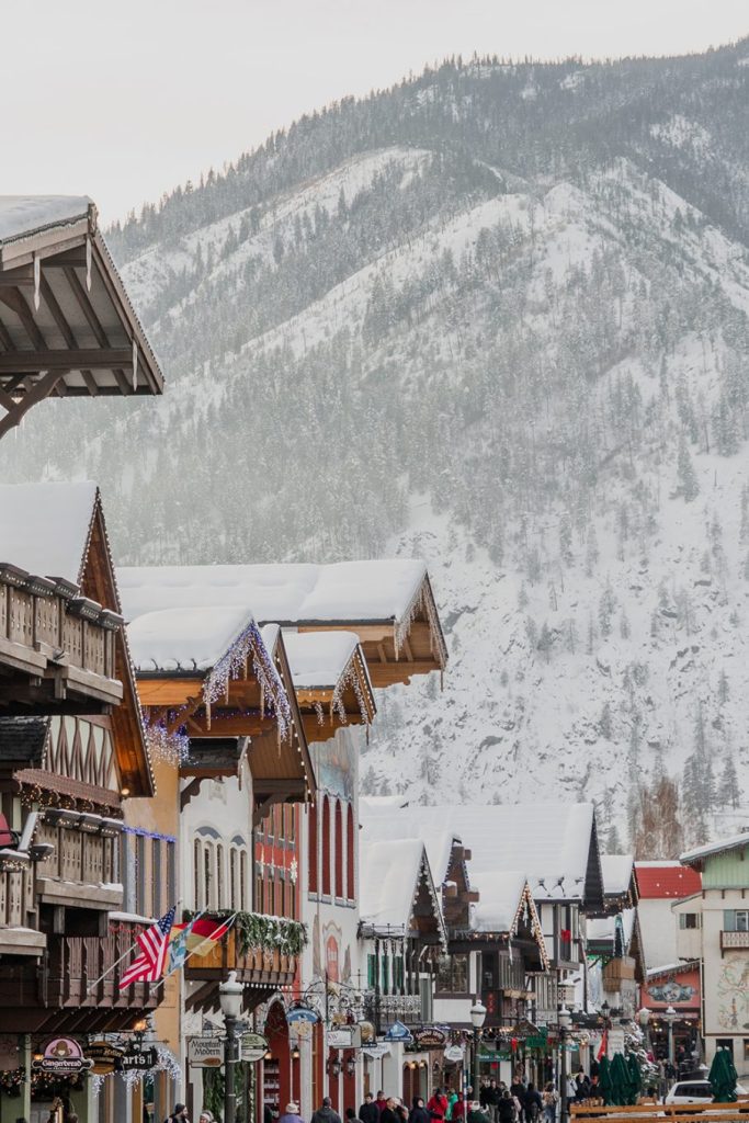 How to spend a day in Bavarian Village, Leavenworth: Christmastown USA 1 Postcards from Hawaii Travel Lifestyle Blog How to spend a day in Leavenworth, Christmastown USA Bavarian-style village