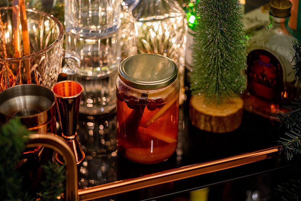 How to make Christmas flavoured gin infused with Christmas spices (with cocktail recipes) 2 DSC07562