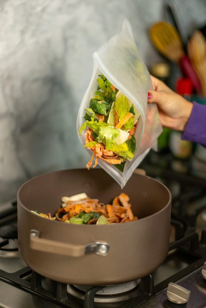 How to make vegetable broth (stock or bouillon) with vegetable scraps 5 How to make vegetable broth, stock or bouillon with vegetable scraps Recipe blog post sustainable living low-waste save money Postcards from Hawaii travel lifestyle blog