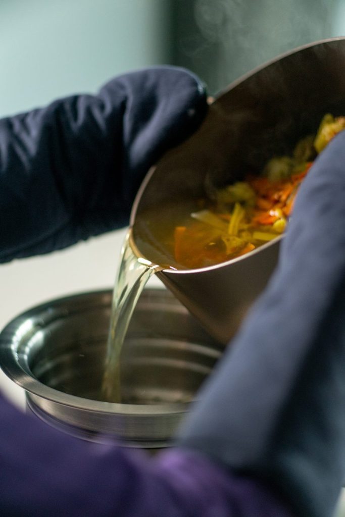 How to make vegetable broth (stock or bouillon) with vegetable scraps 7 How to make vegetable broth, stock or bouillon with vegetable scraps Recipe blog post sustainable living low-waste save money Postcards from Hawaii travel lifestyle blog