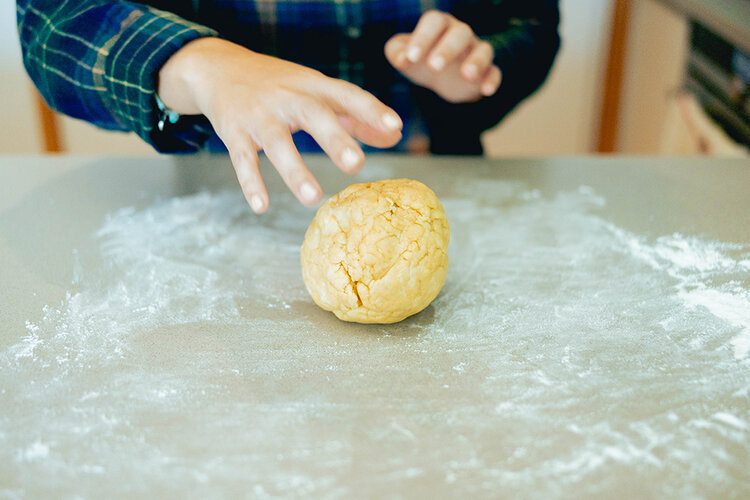 British Christmas mince pies recipe (no suet) 16 PFHPostcardsfromHawaiiBritishEnglishmincepiesbakingrecipeChristmasnosuetvegandairyfreeandglutenfree 1 2