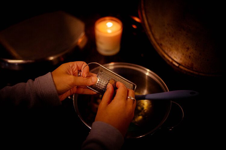 European mulled wine recipe 5 PFHPostcardsfromHawaiiFoodDrinkRecipeMulledWineEuropeChristmas 4