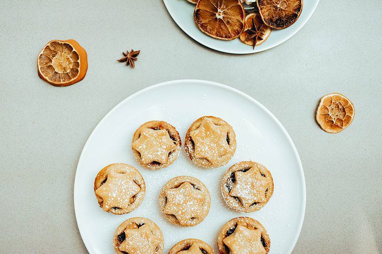 Handmade Christmas gift guide 2021 3 Postcards From Hawaii Travel Lifestyle Blog HANDMADE CHRISTMAS GIFT GUIDE 2021 homemade christmas gift ideas handmade Christmas gifts Hawaii christmas gift guide how to make homemade mince pies recipe
