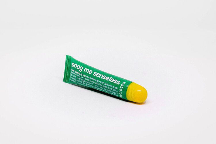 How to sleep on long flights 6 PFHPostcardsfromHawaiiHowtosleeponlonghaulflightsAnatomicalsLipBalm