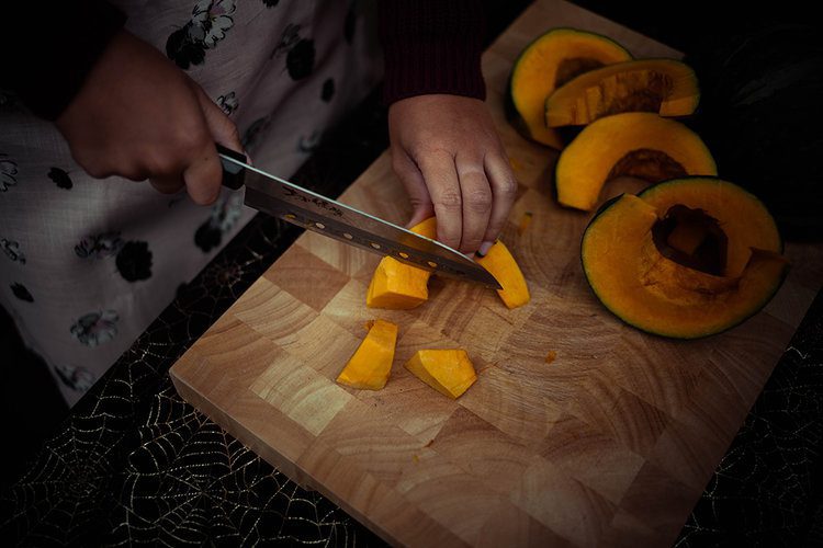 Thanksgiving pumpkin pie recipe 16 PFHPostcardsfromHawaiiPumpkinPieRecipeFoodandDrinkThanksgivingBakingHalloweenUSAAmerica 3 1