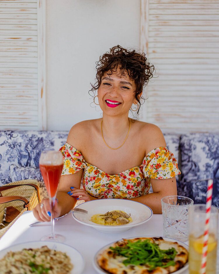 18 most Instagrammable cafés & restaurants in London 50 PostcardsfromHawaii10mostInstagrammablecafesrestaurantsinLondonTravelBlogBestrestaurantsinLondonAltoSanCarloSelfridgesDiorDioriviera