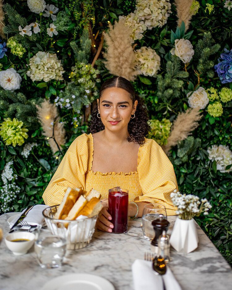 18 most Instagrammable cafés & restaurants in London 4 PostcardsfromHawaii10mostInstagrammablecafesrestaurantsinLondonTravelBlogBestrestaurantsinLondonTheBloomsburyHotelFitzroviaTheCoralRoomDallowayTerraces