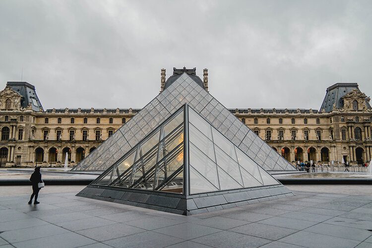 8 Parisian chic things to do in the city of lights 3 PostcardsfromHawaii8ParisianchicthingstointhecityoflightsTravelBlogThingstodoinParis 2