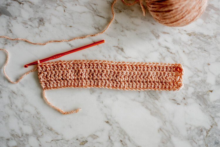 How to crochet a chunky beanie hat (free pattern) 15 PostcardsfromHawaiiHowtocrochetachunkybeaniehatfreepatterntravelblogstepbystepguideDIYcrochettutorialdoublecrochetstitch 5