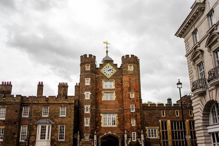 6 royal landmarks in London to visit 6 PostcardsfromHawaiiPFH6royallandmarksinLondontovisitStJamessPalace