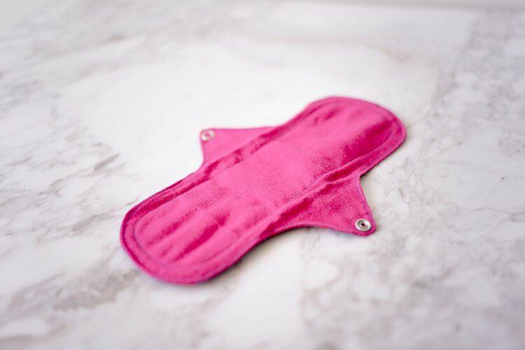 Eco-conscious period packing list 4 PostcardsfromHawaiiPFHEco consciousperiodpackinglistfortravellersEnvironmentallyconsciousmenstruationmenstrualcupSaalt 3