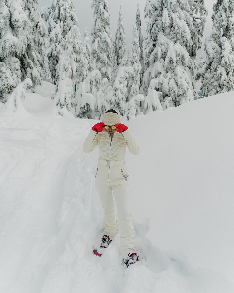 Beginners guide to snowshoeing - what to expect and how to prepare 1 Postcards from Hawaii Travel Lifestyle Blog Gabriella Wisdom Beginners guide to snowshoeing, what to expect and how to prepare, Vancouver Grouse Mountain
