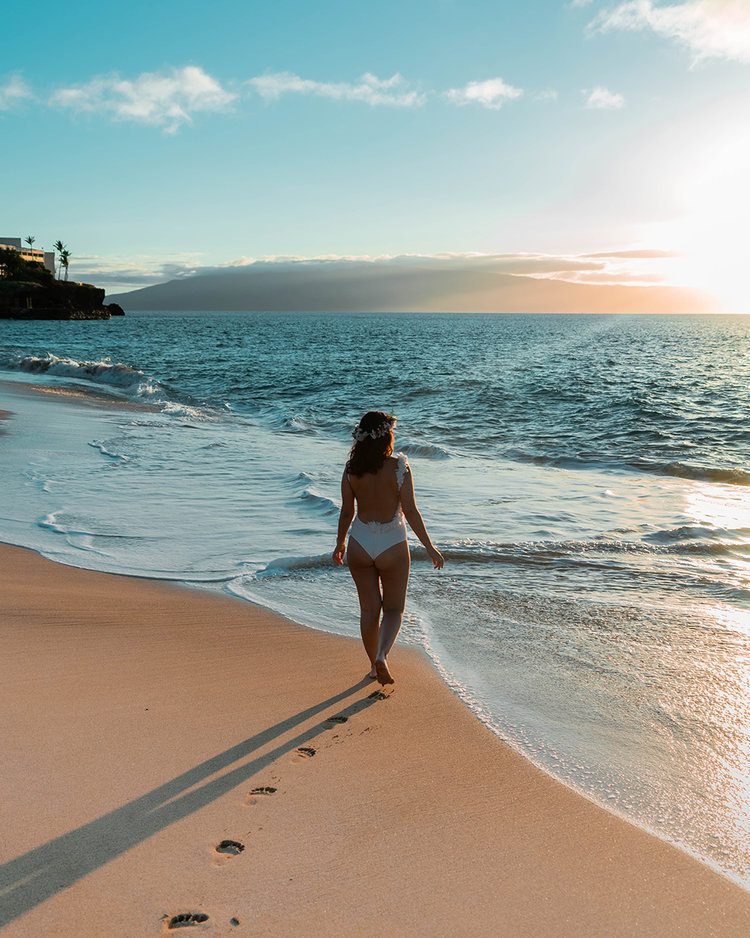 Packing guide - Hawaii, USA 3 SwimwearHawaiiPackingGuidePostcardsfromHawaii 1